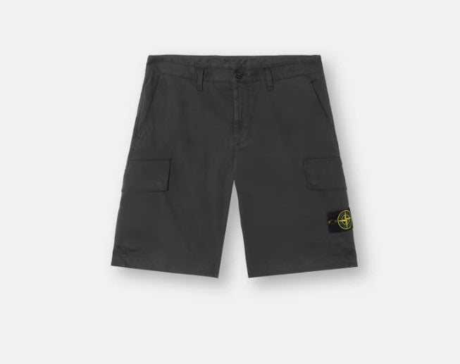 Stone Island L100L12 Stretch Organic Broken Twill Cotton 'OLD' Effect Slim fit Cargo Bermuda Shorts - Black